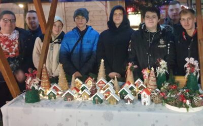 Učenička zadruga Sova na Adventu u Našicama